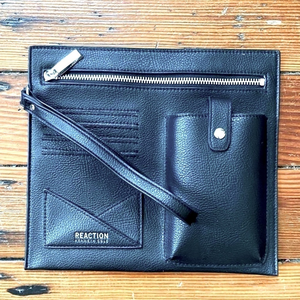 KENNETH COLE Wristlet phone carrier bag insert black leather NEW